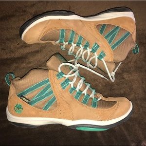 NWOT Timberland Hiking Boots